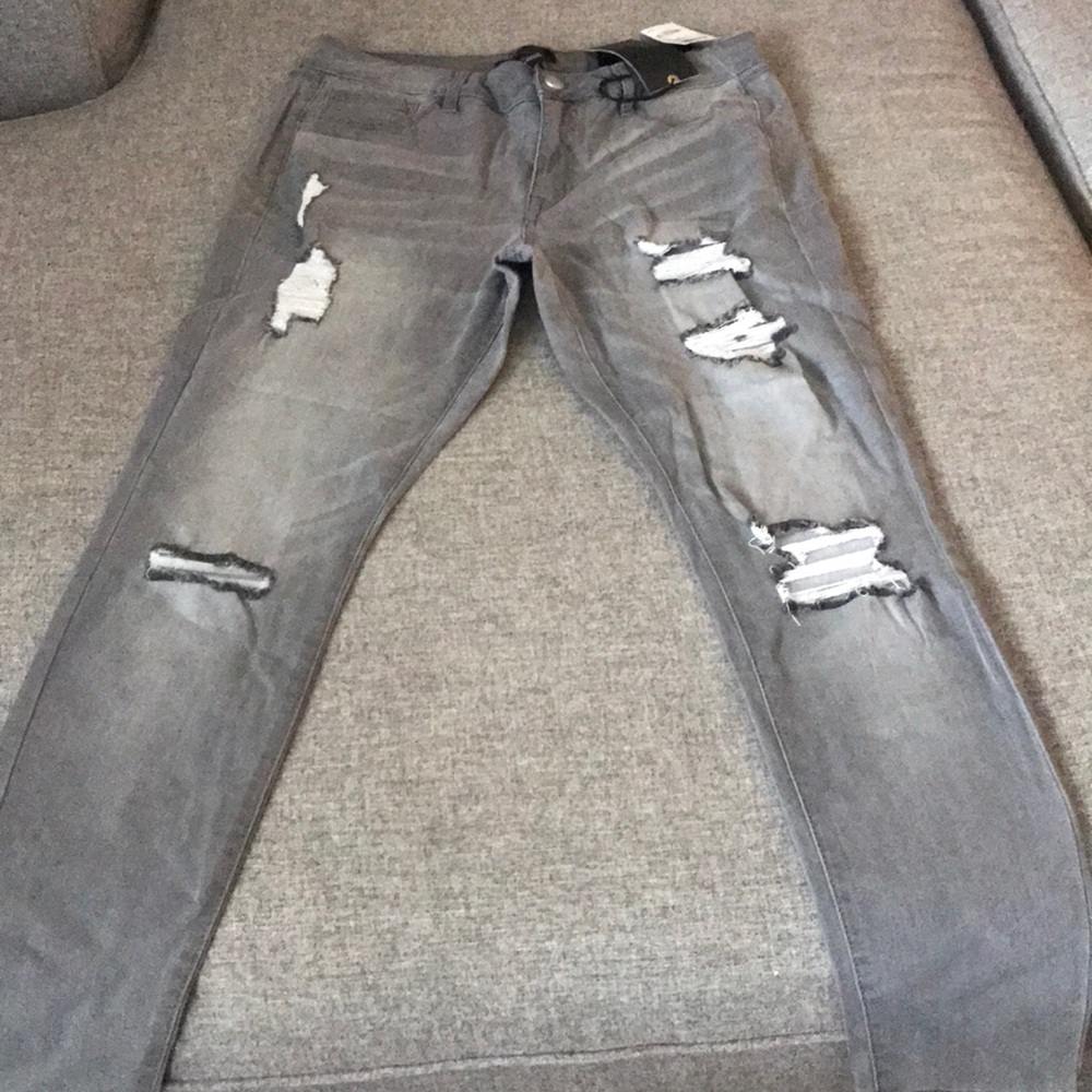 Gray skinny jeans👖